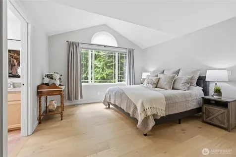 27621 NE Quail Creek Drive Redmond WA 98053