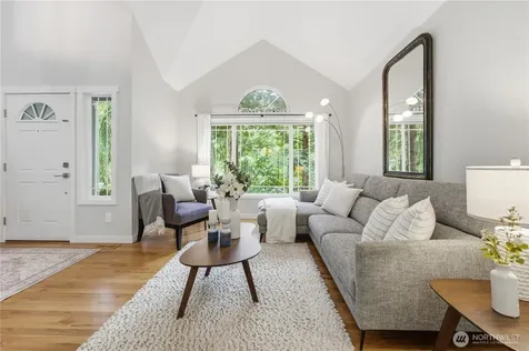 27621 NE Quail Creek Drive Redmond WA 98053