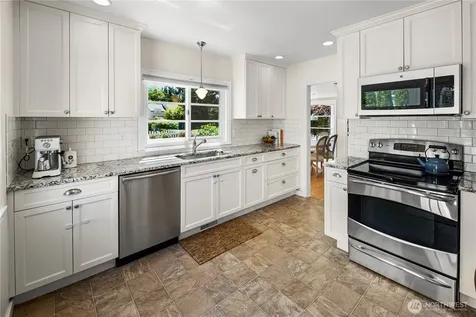 3806 W Bertona Street Seattle WA 98199