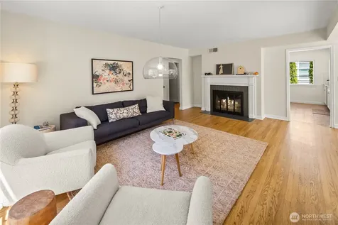 3806 W Bertona Street Seattle WA 98199