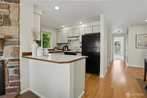 2631 NW 86th Street Seattle WA 98117