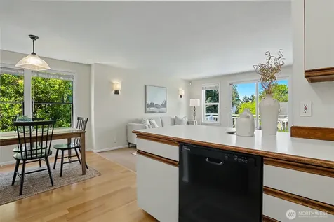 2631 NW 86th Street Seattle WA 98117