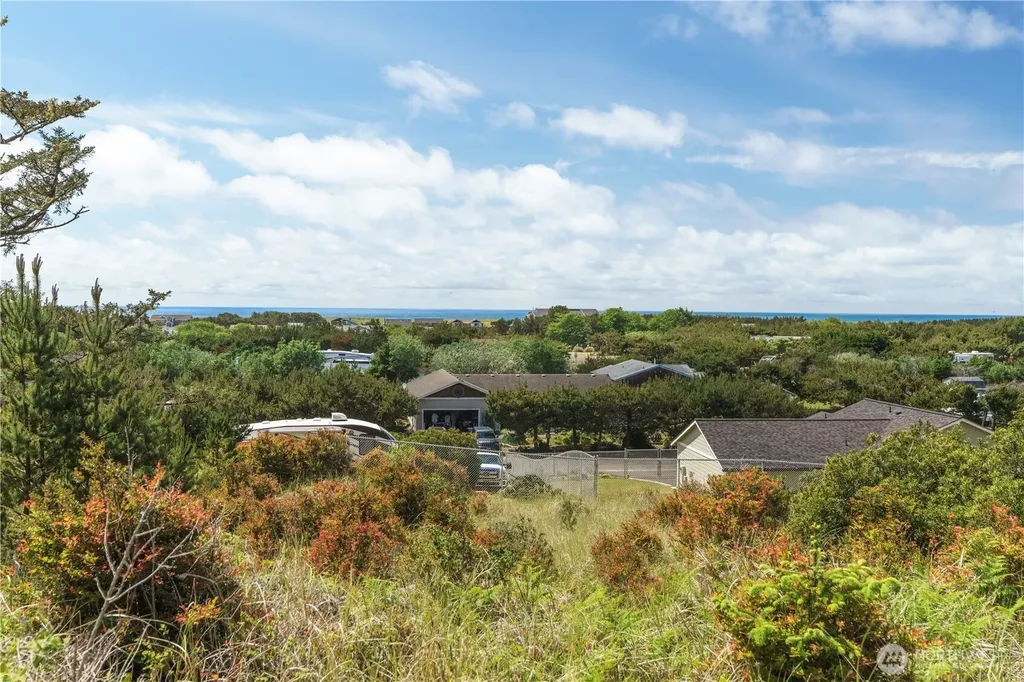 35309 J Place Ocean Park WA 98640