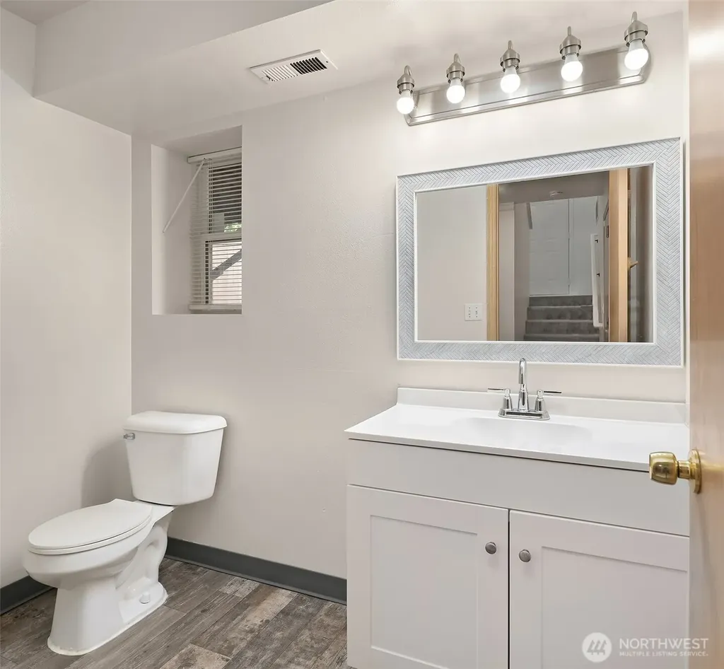 919 SW 319th Place Federal Way WA 98023