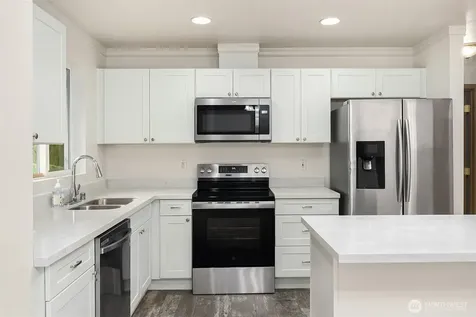 919 SW 319th Place Federal Way WA 98023