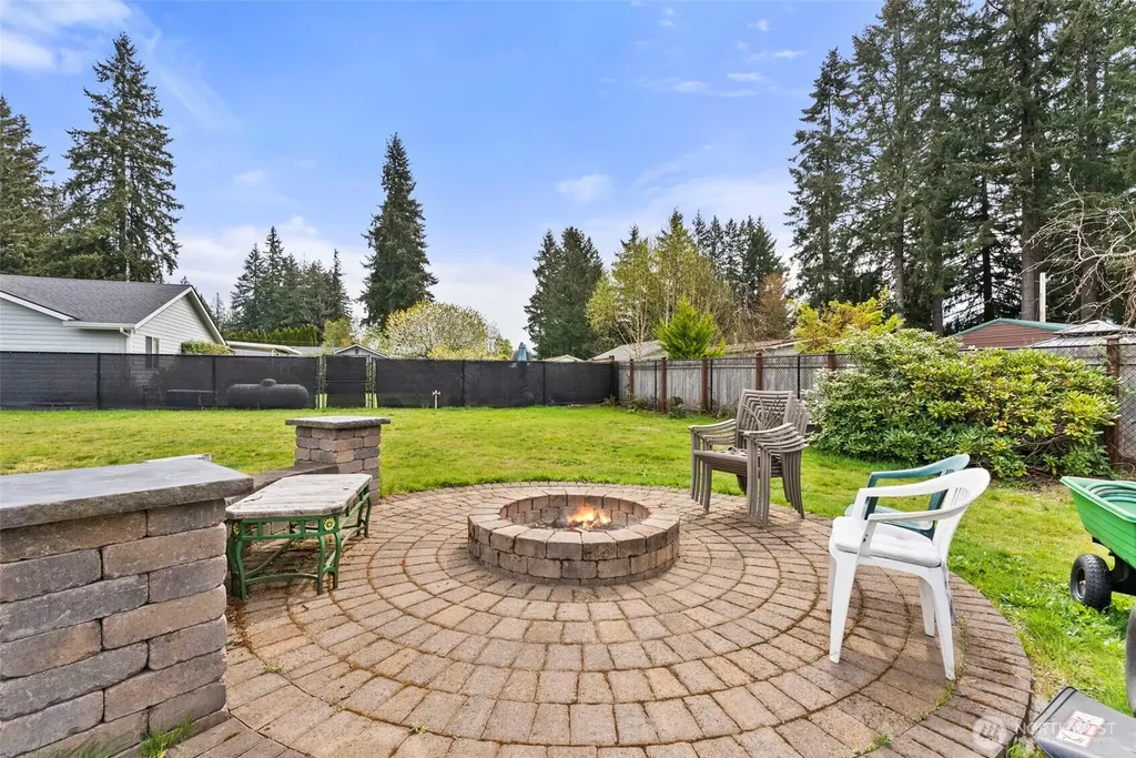 11719 Scott Creek Drive SW Olympia WA 98512