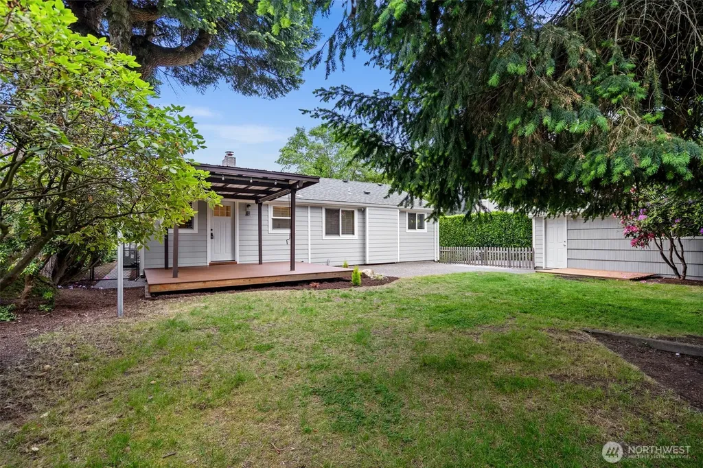7819 28th Street W University Place WA 98466