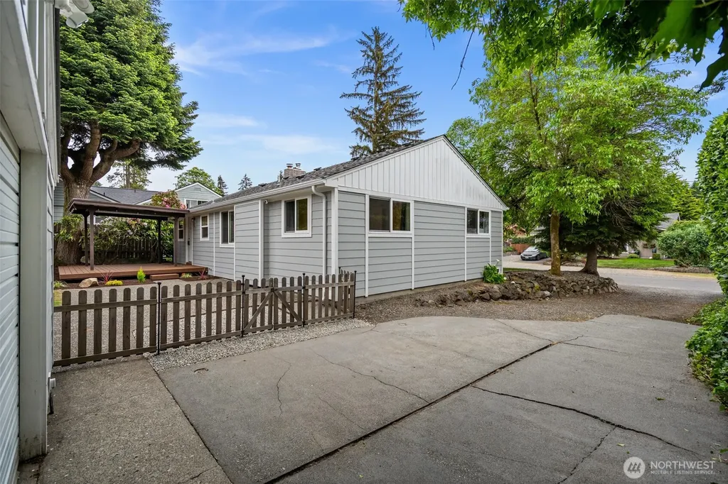 7819 28th Street W University Place WA 98466