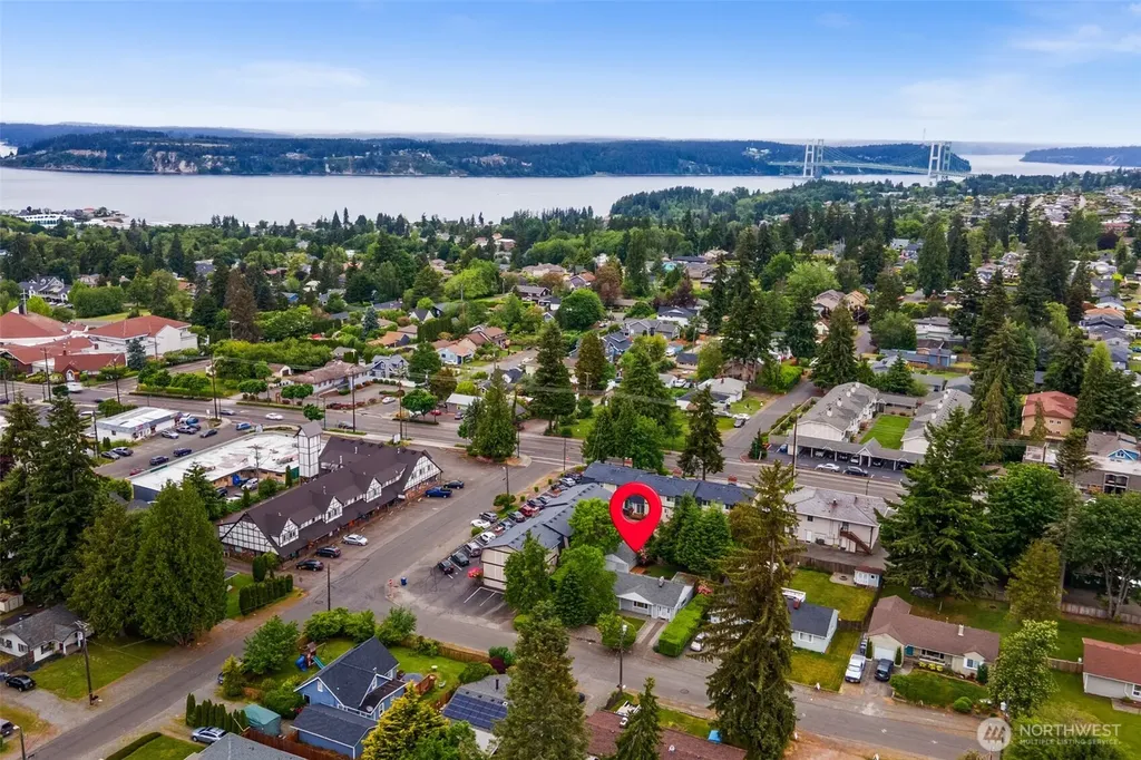 7819 28th Street W University Place WA 98466