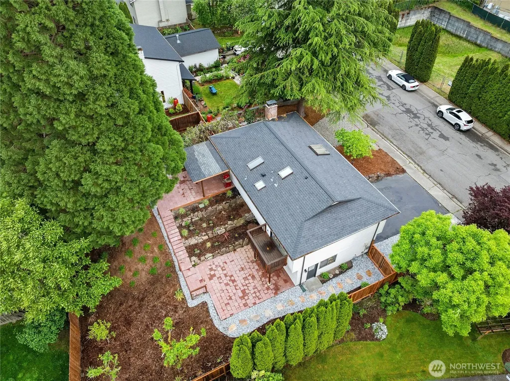 11212 NE 145th Street Kirkland WA 98034