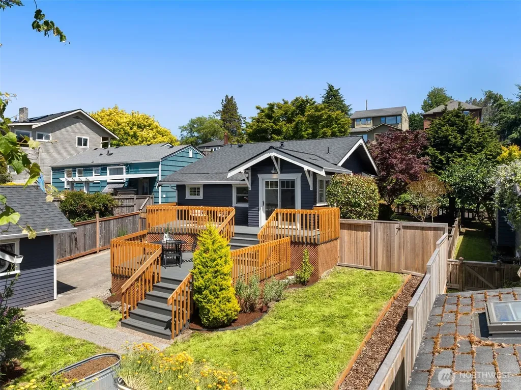 4117 45th Avenue SW Seattle WA 98116
