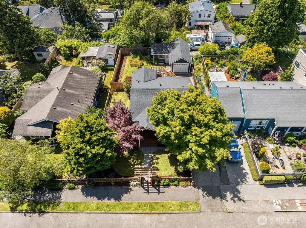 4117 45th Avenue SW Seattle WA 98116