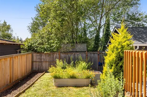 4117 45th Avenue SW Seattle WA 98116