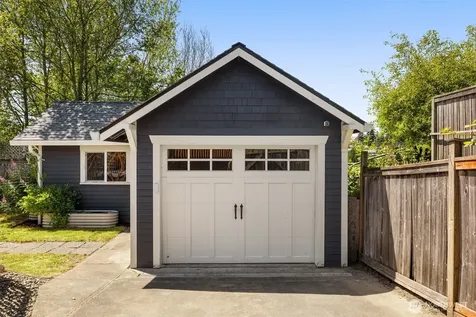 4117 45th Avenue SW Seattle WA 98116