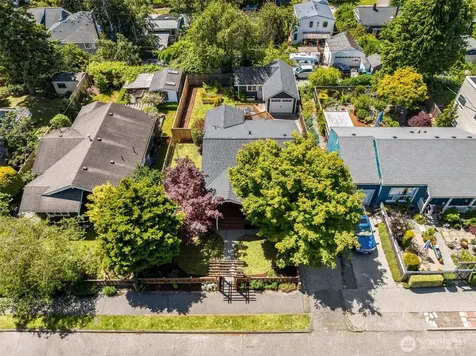 4117 45th Avenue SW Seattle WA 98116