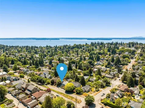 4117 45th Avenue SW Seattle WA 98116