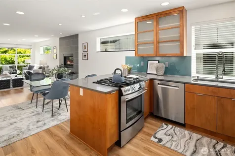 219 12th Avenue E Seattle WA 98102