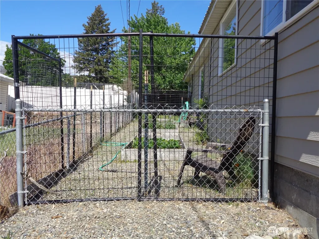 926 4th Avenue S Okanogan WA 98840