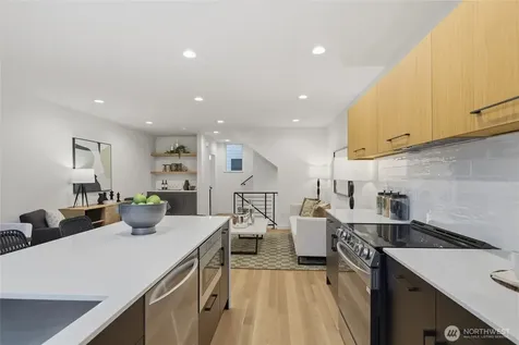 3646 Greenwood Avenue N Seattle WA 98103