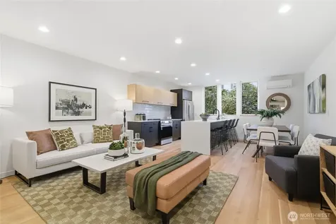 3646 Greenwood Avenue N Seattle WA 98103