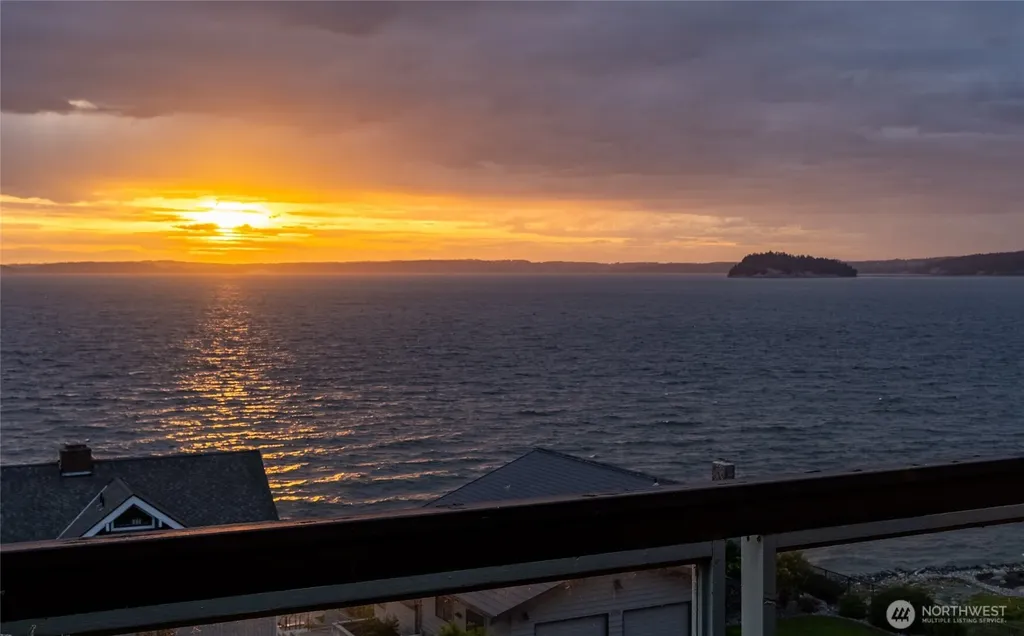 1035 Shorecrest Place Camano Island WA 98282