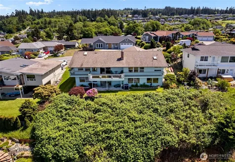 1035 Shorecrest Place Camano Island WA 98282