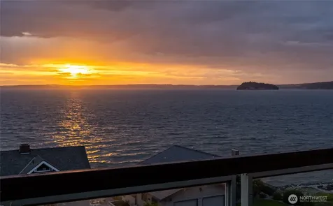 1035 Shorecrest Place Camano Island WA 98282