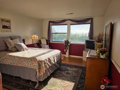 1035 Shorecrest Place Camano Island WA 98282