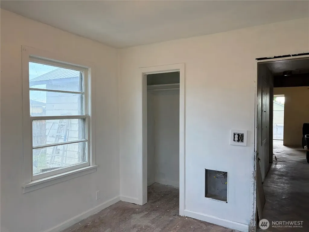 114 S 3rd Street Coulee City WA 99115