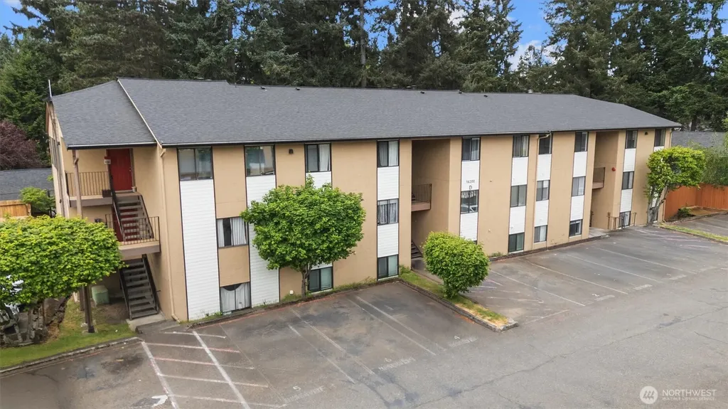 16200 NE 12th Court Bellevue WA 98008