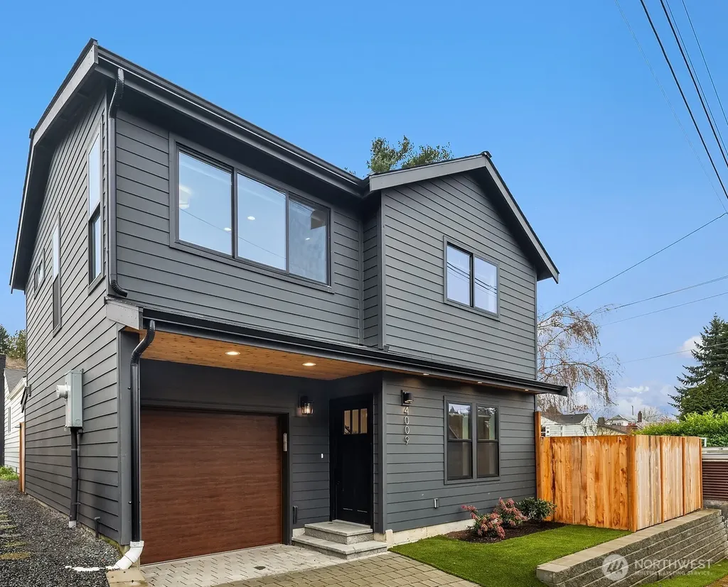 4009 33rd Avenue W Seattle WA 98199