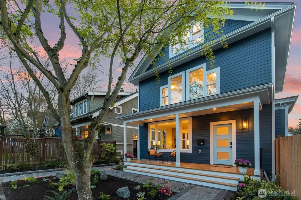2511 2nd Avenue W Seattle WA 98119