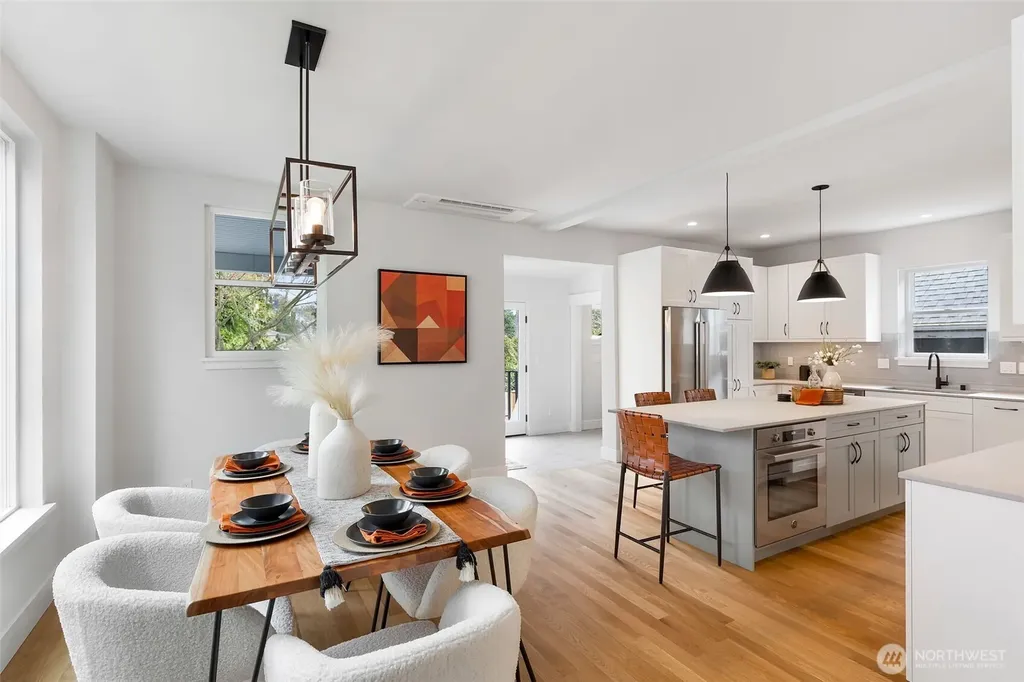 2511 2nd Avenue W Seattle WA 98119