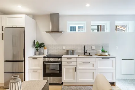 2511 2nd Avenue W Seattle WA 98119