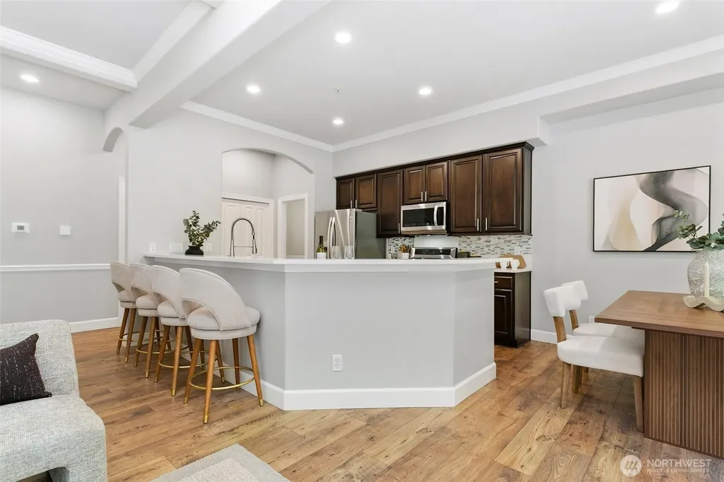 6853 166th Place SE Bellevue WA 98006
