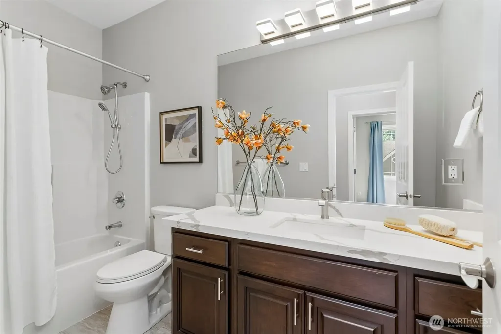 6853 166th Place SE Bellevue WA 98006