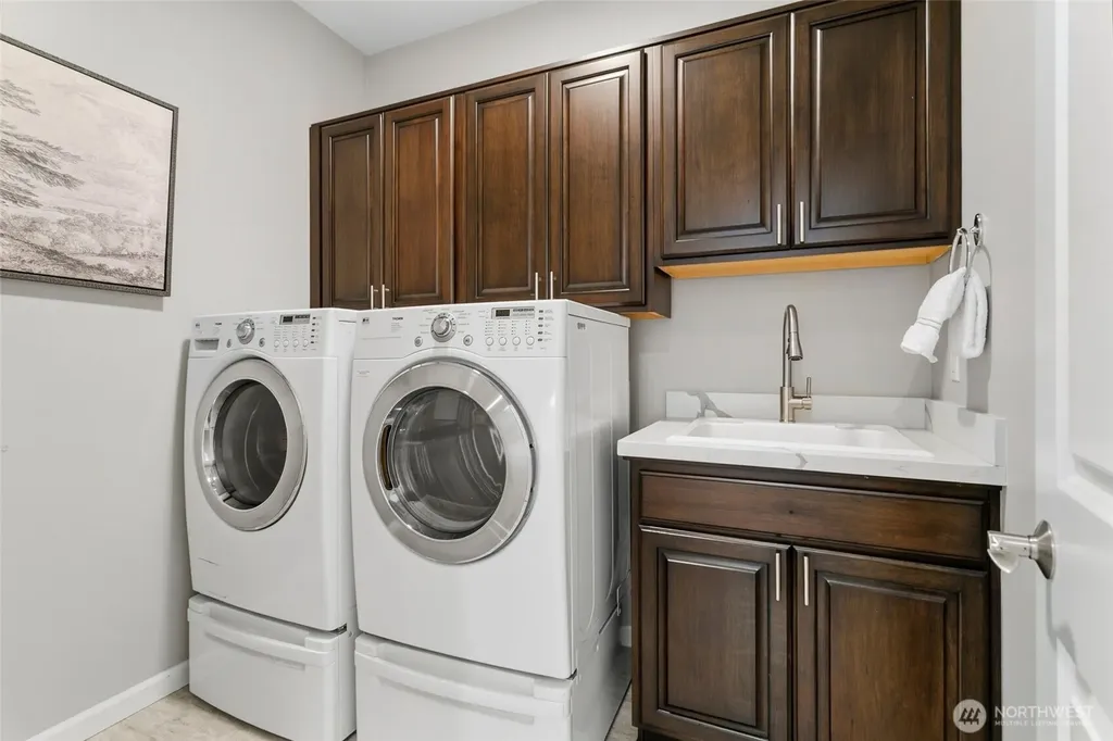 6853 166th Place SE Bellevue WA 98006