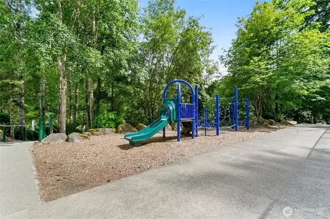 6853 166th Place SE Bellevue WA 98006