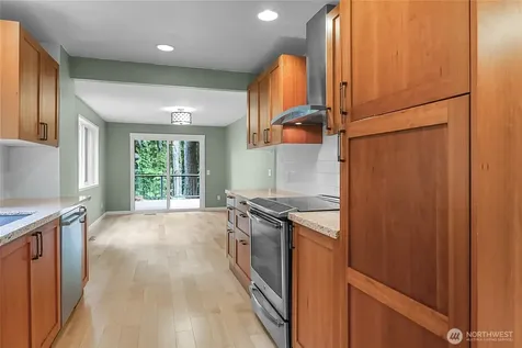 760 W Sunset Way Issaquah WA 98027