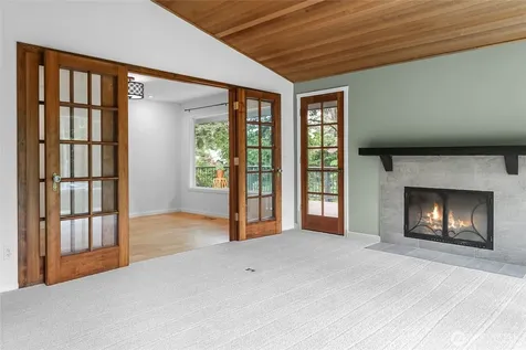 760 W Sunset Way Issaquah WA 98027