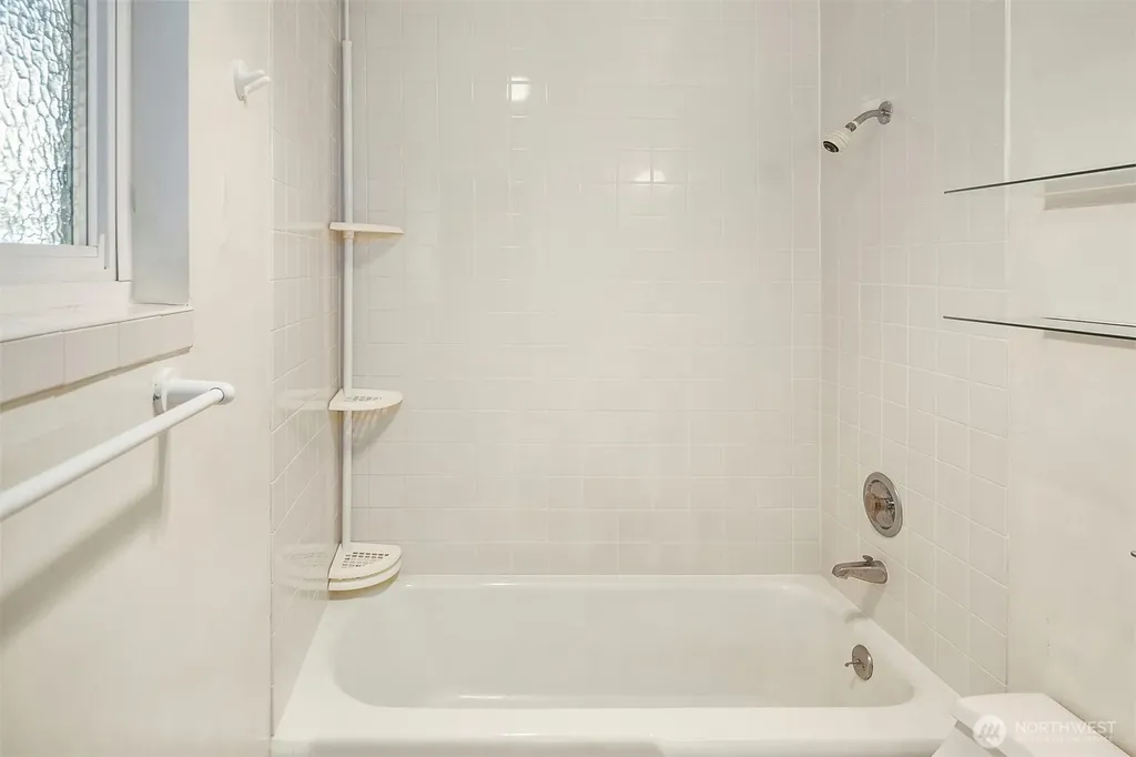 1810 43rd Avenue E Seattle WA 98112