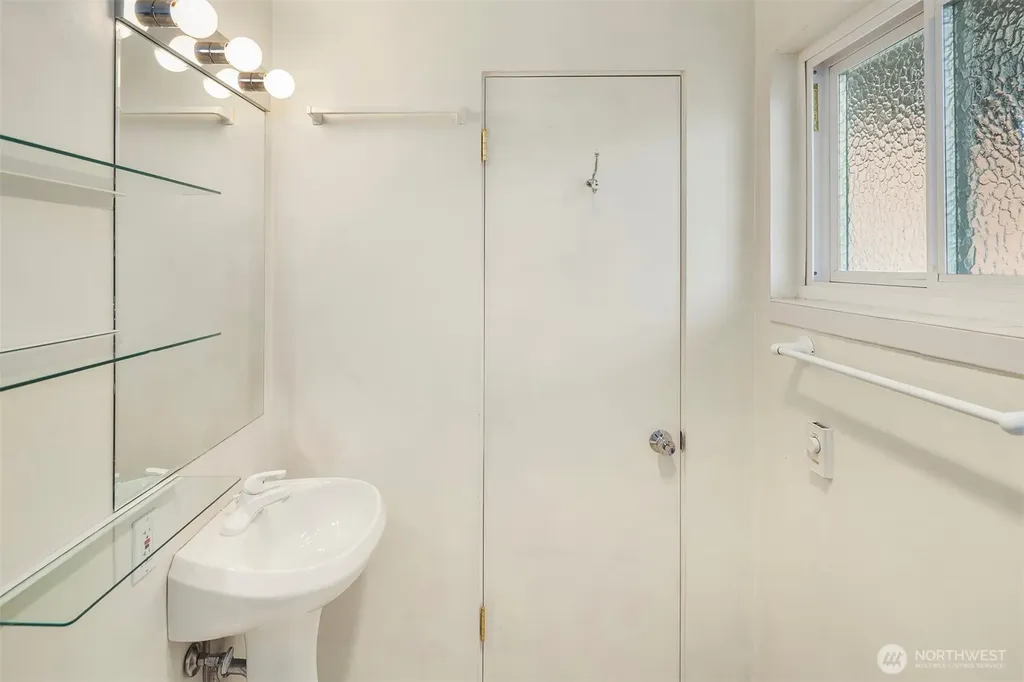 1810 43rd Avenue E Seattle WA 98112