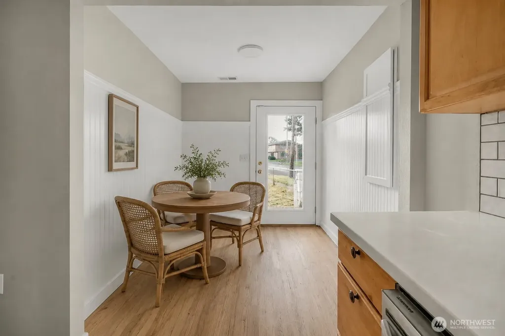 1001 S 6th Avenue Kelso WA 98626