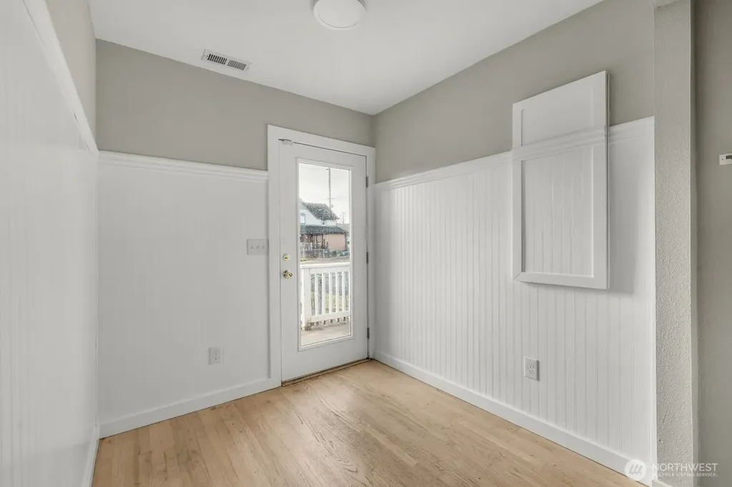 1001 S 6th Avenue Kelso WA 98626