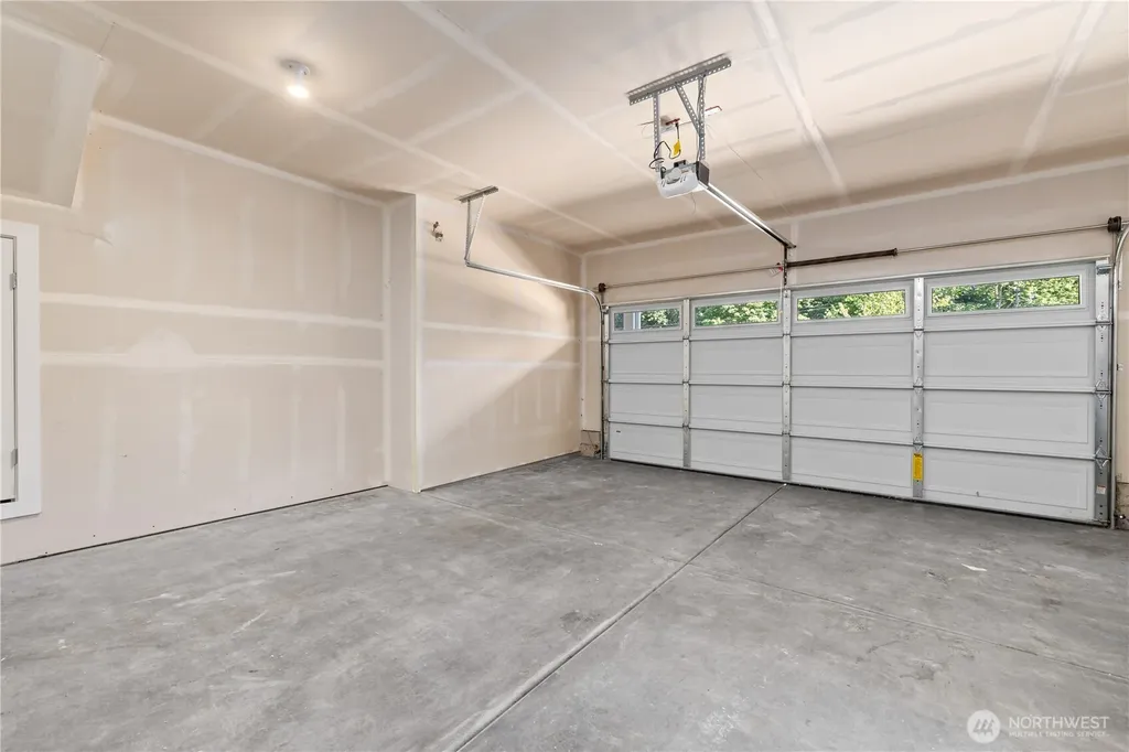 2204 176th Place SW Lynnwood WA 98037