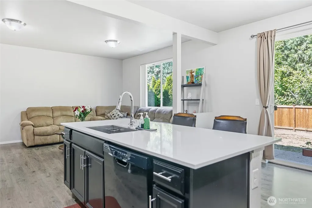 9521 57th Drive NE Marysville WA 98270