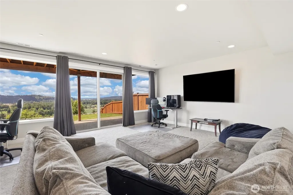 10105 174th Avenue E Bonney Lake WA 98391