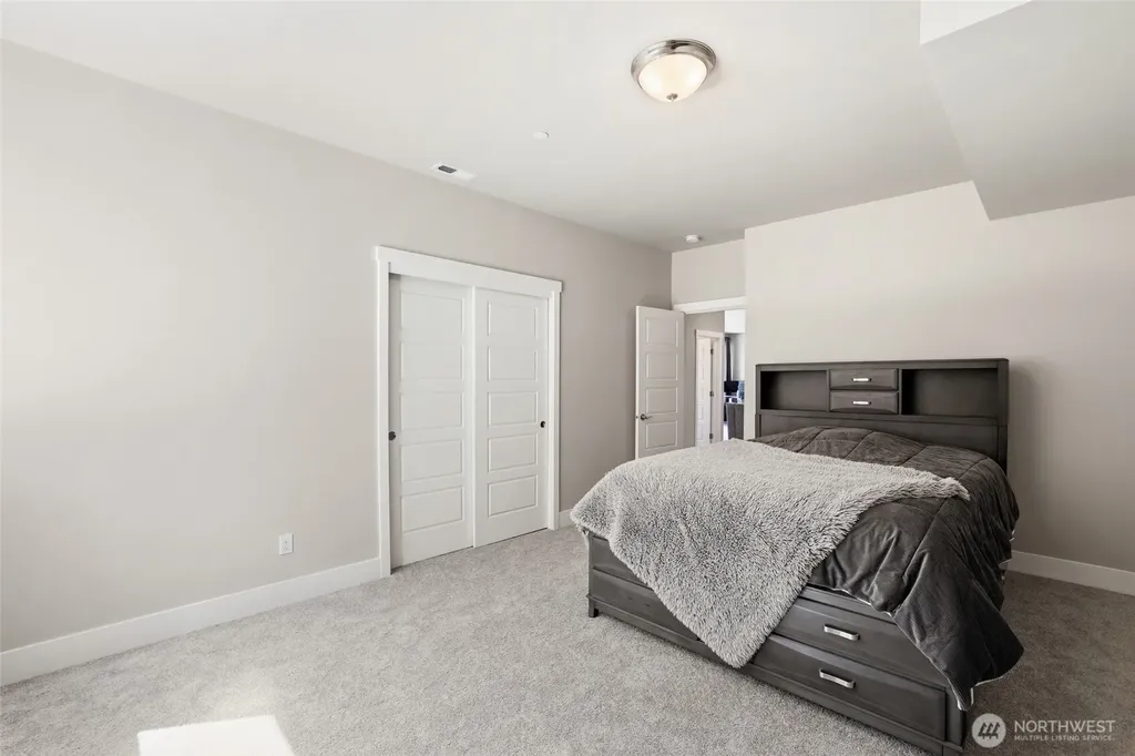 10105 174th Avenue E Bonney Lake WA 98391