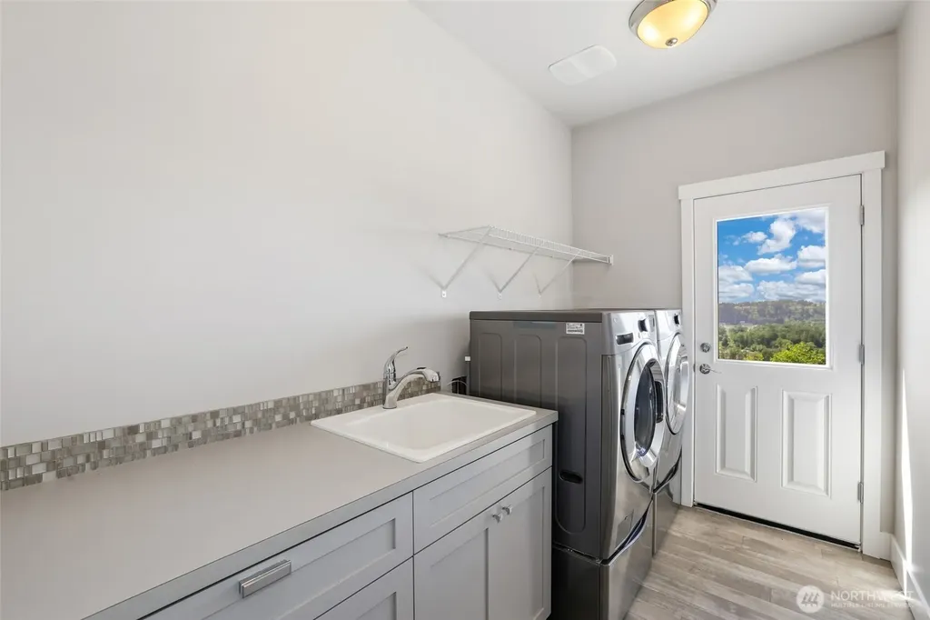 10105 174th Avenue E Bonney Lake WA 98391