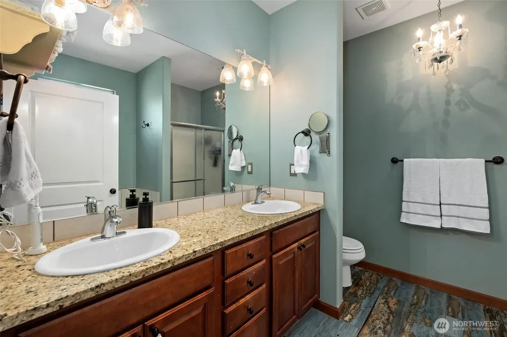 2851 SW Berwick Drive Oak Harbor WA 98277